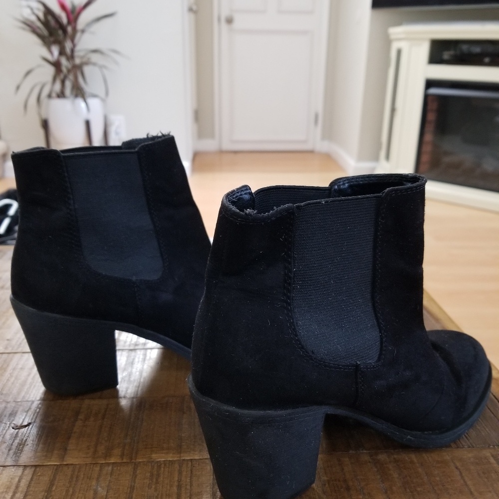 Bootie - Picture 2 of 4